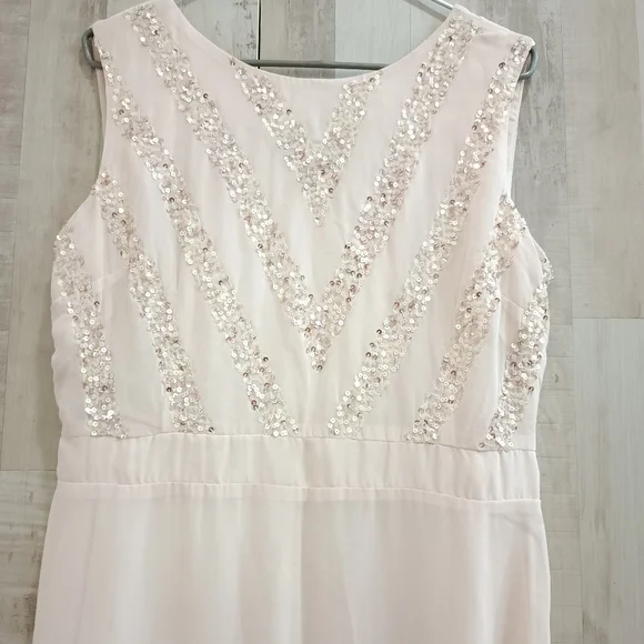 Madame one piece dress - Picture 3 of 10